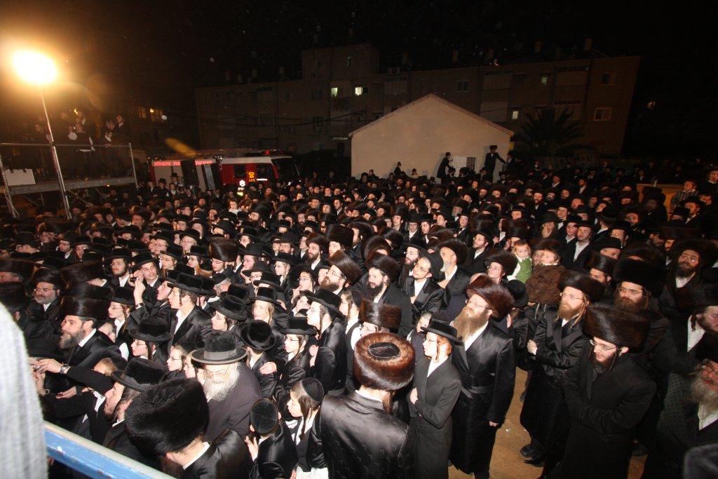 תיעוד ראשון: שמחת חתונת בית לעלוב