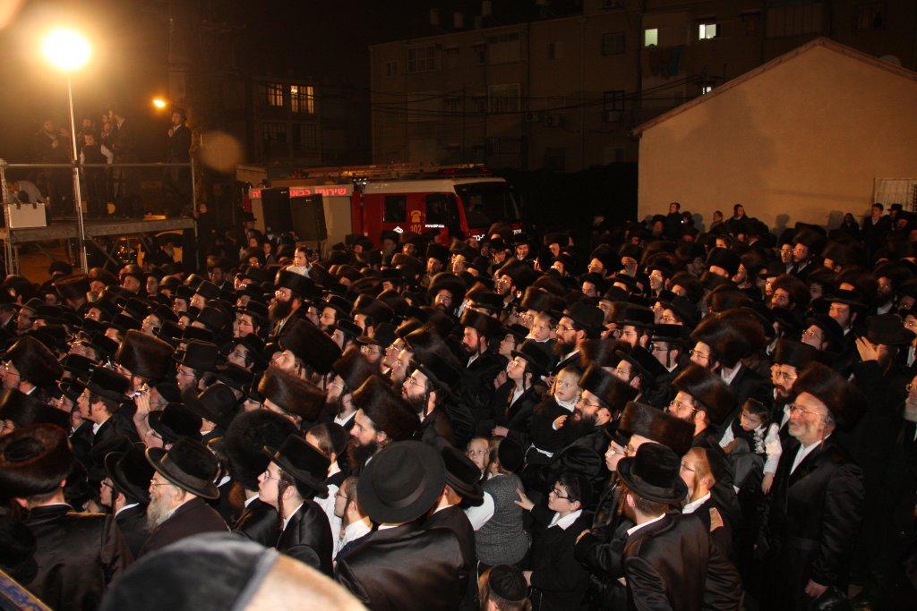 תיעוד ראשון: שמחת חתונת בית לעלוב