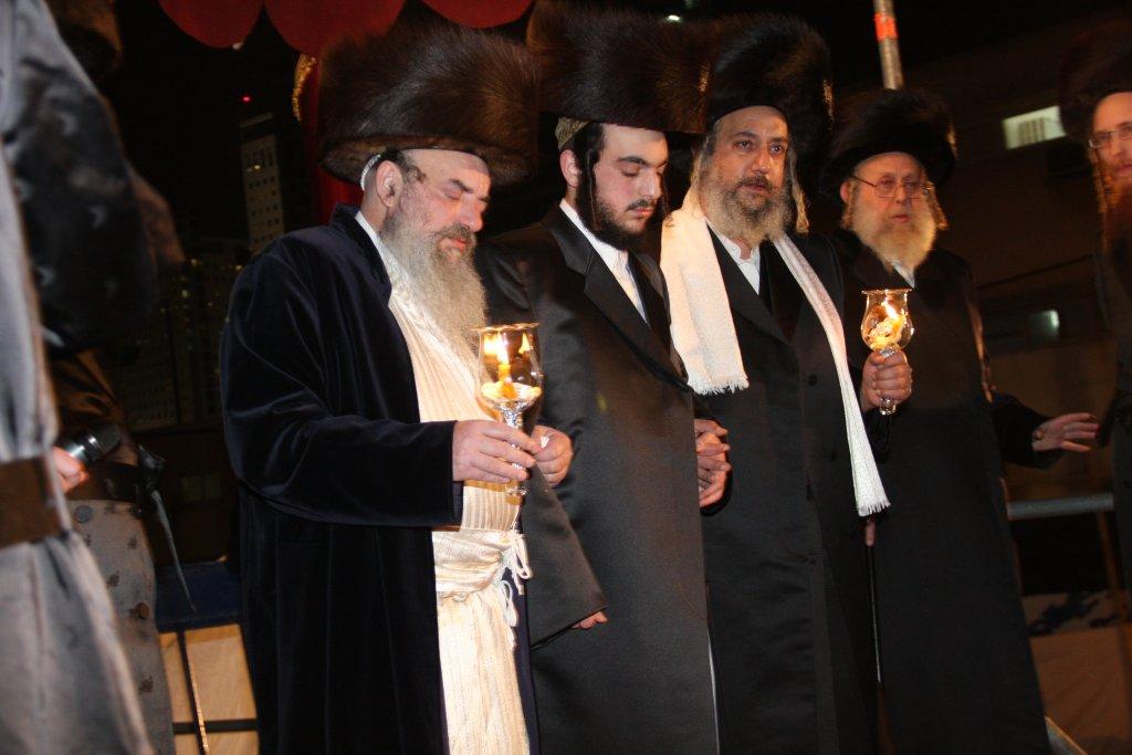 תיעוד ראשון: שמחת חתונת בית לעלוב