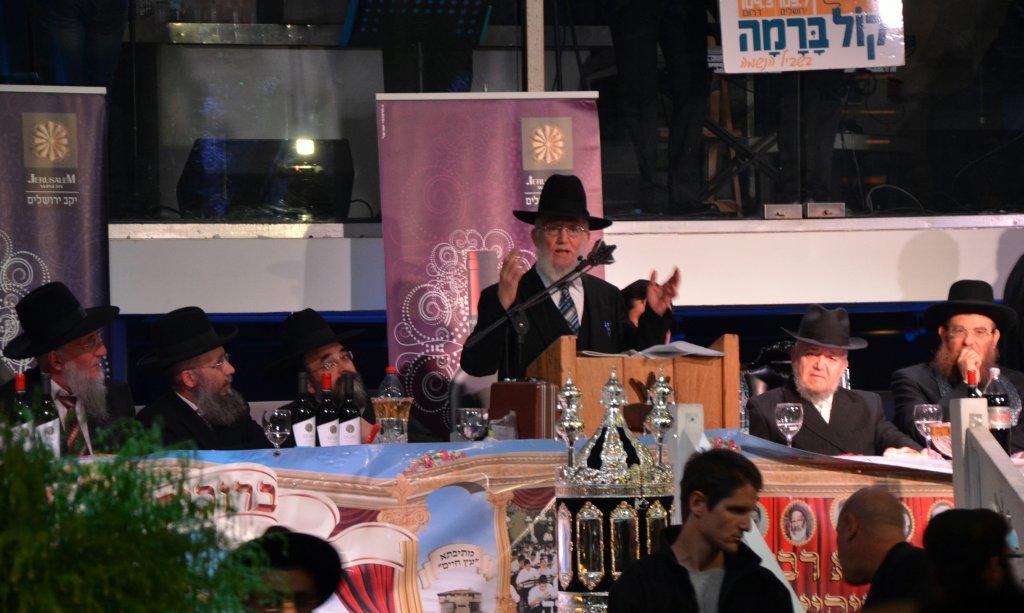 תמונות: ההילולא השנתית של ישיבת "כסא רחמים"