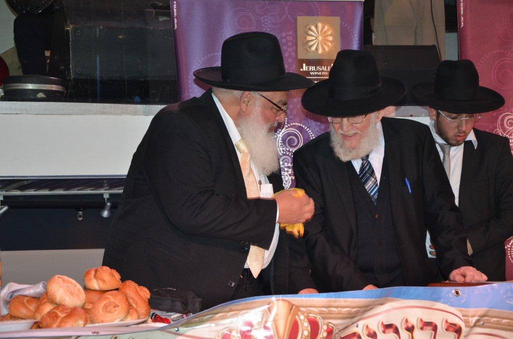תמונות: ההילולא השנתית של ישיבת "כסא רחמים"