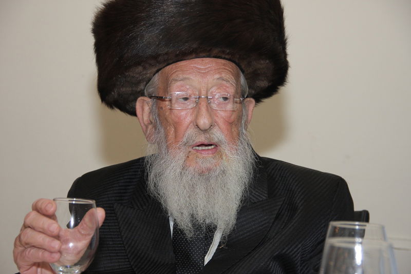 אחרי כתב האישום: אהוד אולמרט חגג עם מאיר פרוש