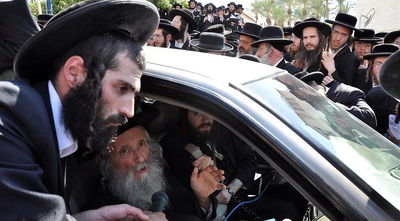 הגאב"ד בהפגנה (צילום ארכיון: עוזי ברק)