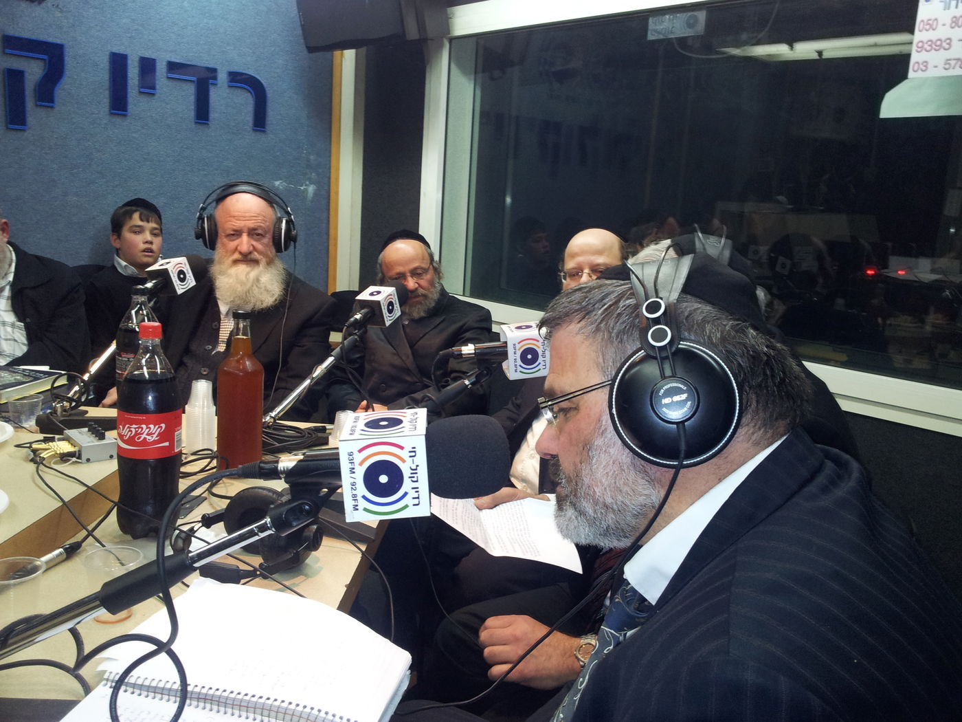 מיוחד: מעמד סיום מסכת ברדיו 'קול חי'