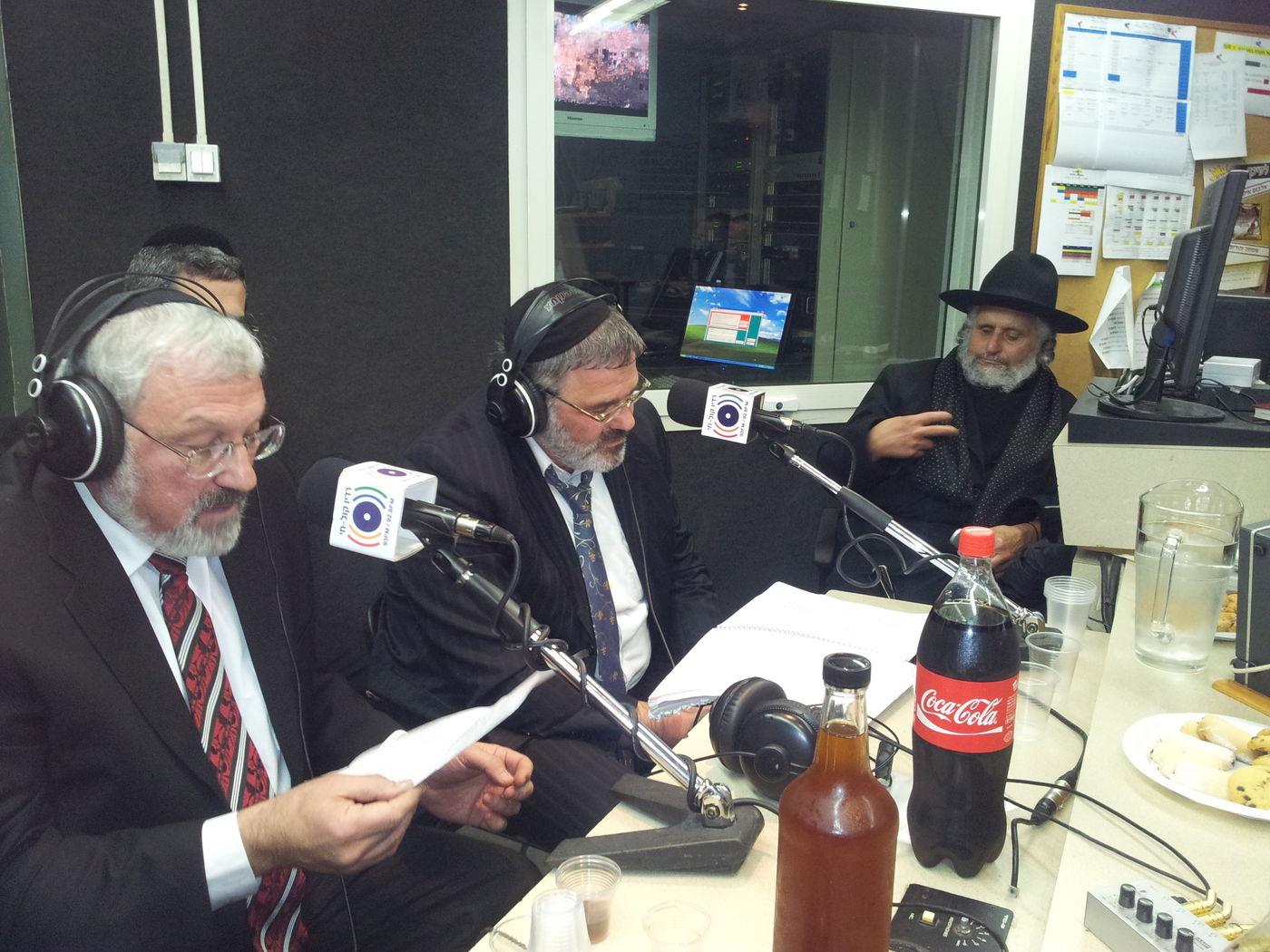 מיוחד: מעמד סיום מסכת ברדיו 'קול חי'