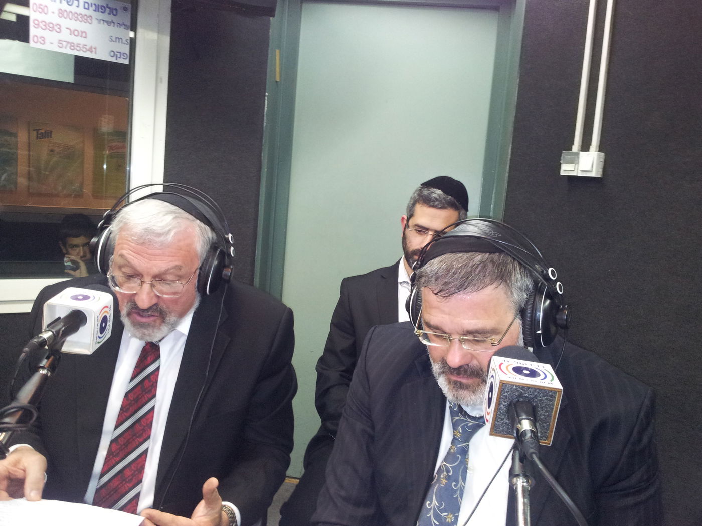 מיוחד: מעמד סיום מסכת ברדיו 'קול חי'