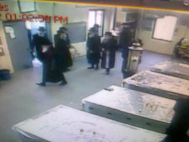 לאחר 30 שנות נתק; בעלזא מבקשים סליחה מסאטמר