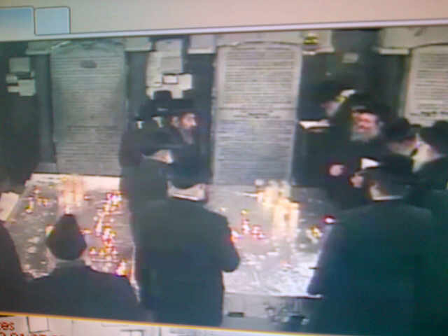 לאחר 30 שנות נתק; בעלזא מבקשים סליחה מסאטמר