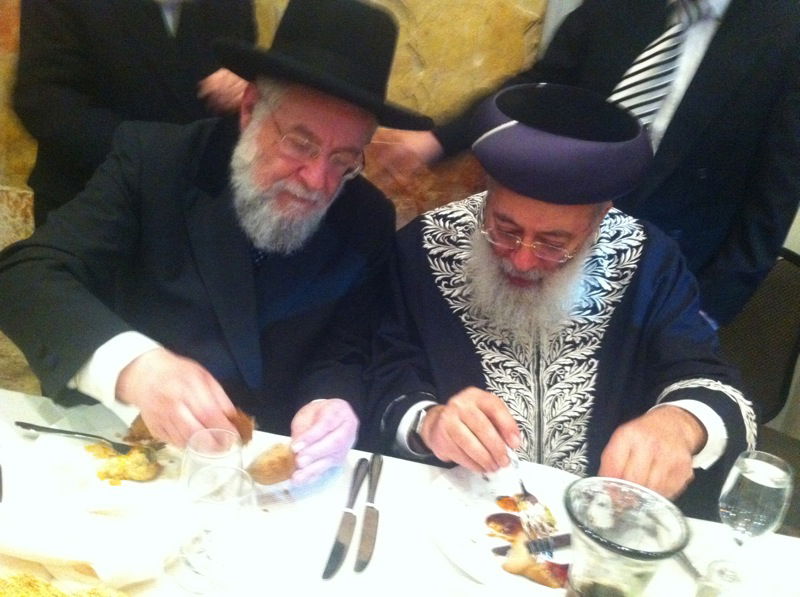 תמונות: רבנים ואישי-ציבור בחתונת נכדת הרב לאו