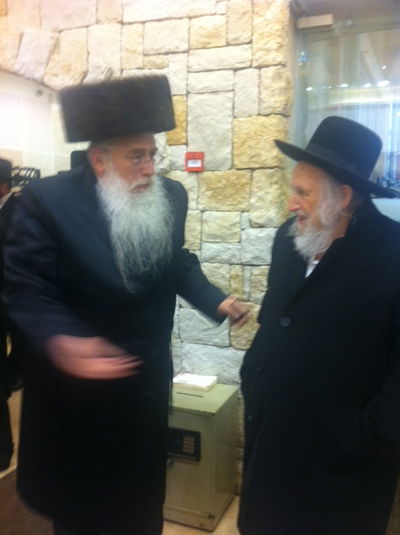 צפו בוידאו: על מה שוחחו הגר"ש אוירבעך והשר ישי?