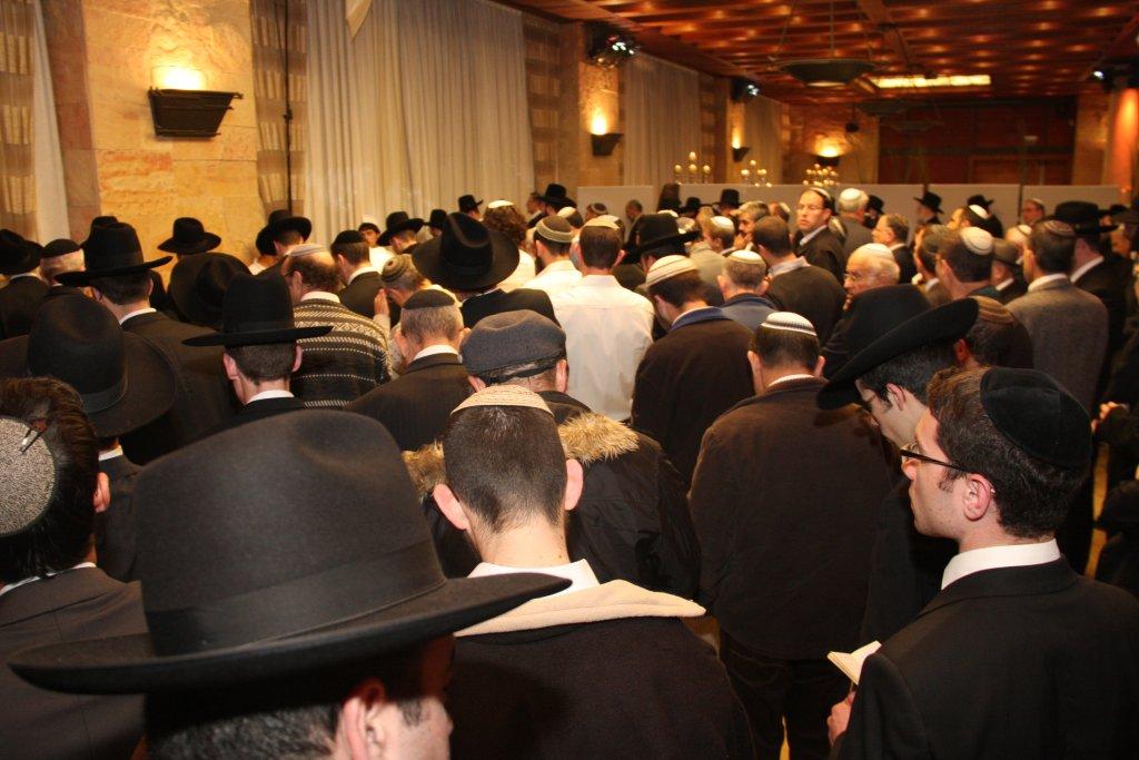 חתונת נכדת הרב ישראל-מאיר לאו: צפו בגלריית ענק