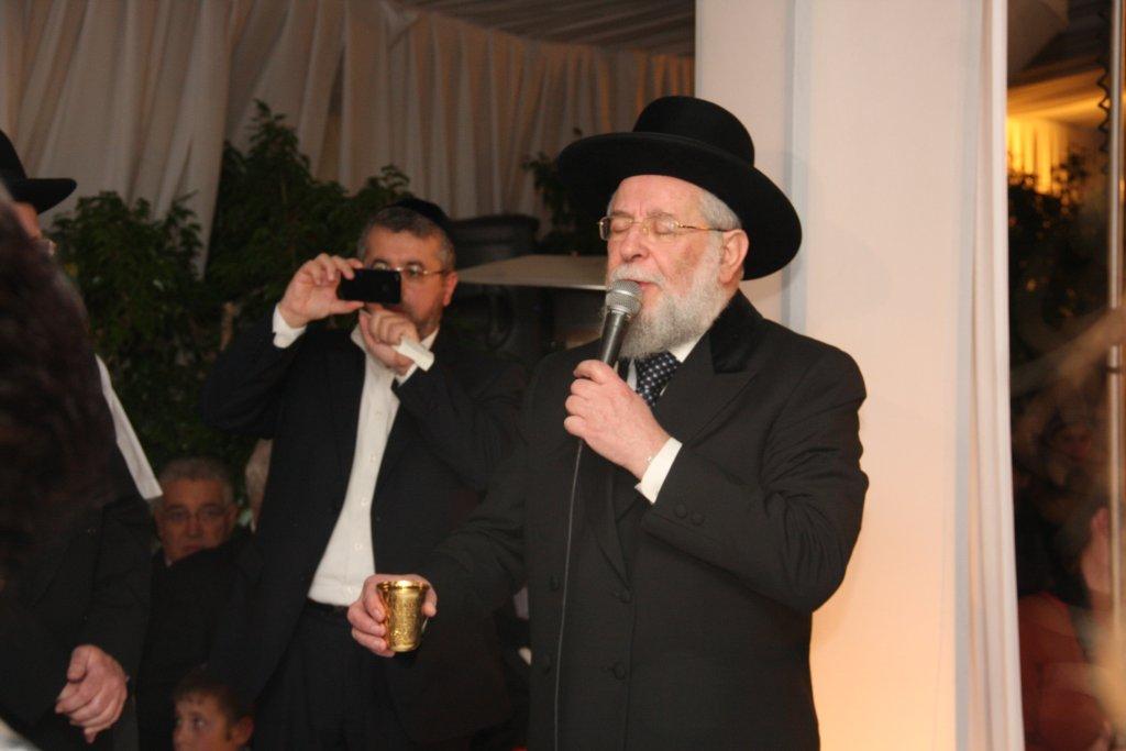 חתונת נכדת הרב ישראל-מאיר לאו: צפו בגלריית ענק