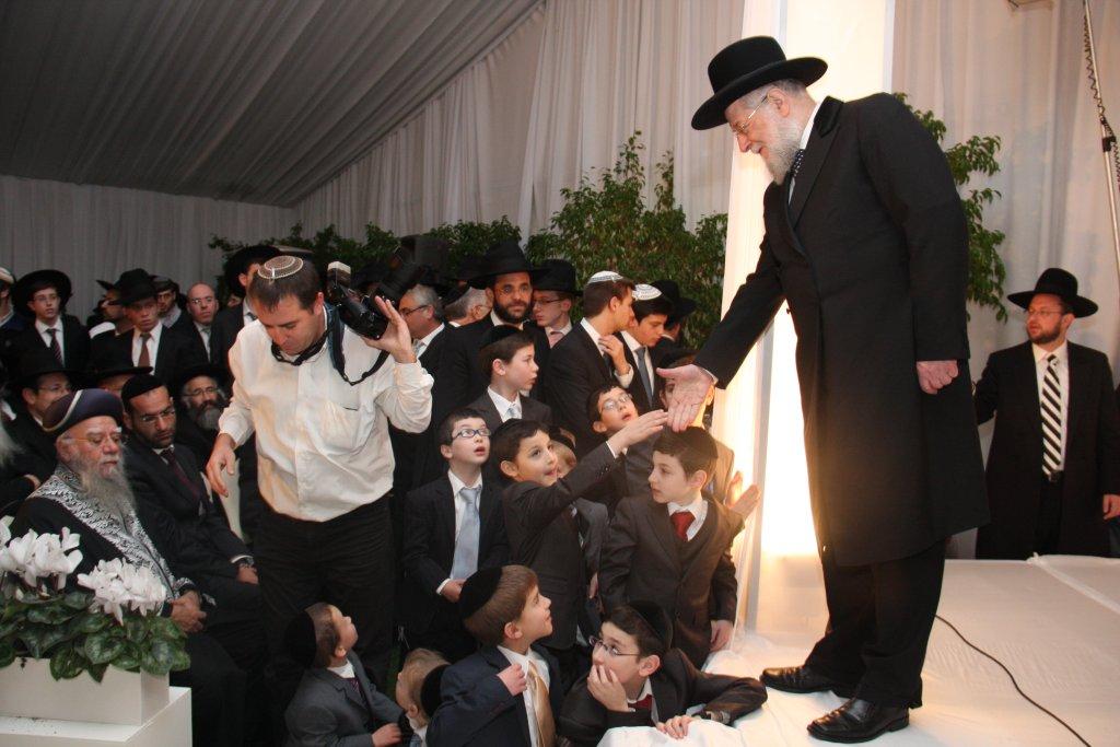 חתונת נכדת הרב ישראל-מאיר לאו: צפו בגלריית ענק