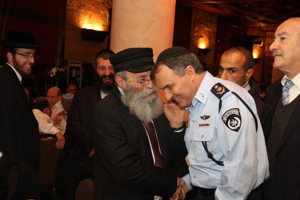 חתונת נכדת הרב ישראל-מאיר לאו: צפו בגלריית ענק