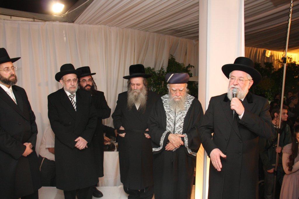 חתונת נכדת הרב ישראל-מאיר לאו: צפו בגלריית ענק