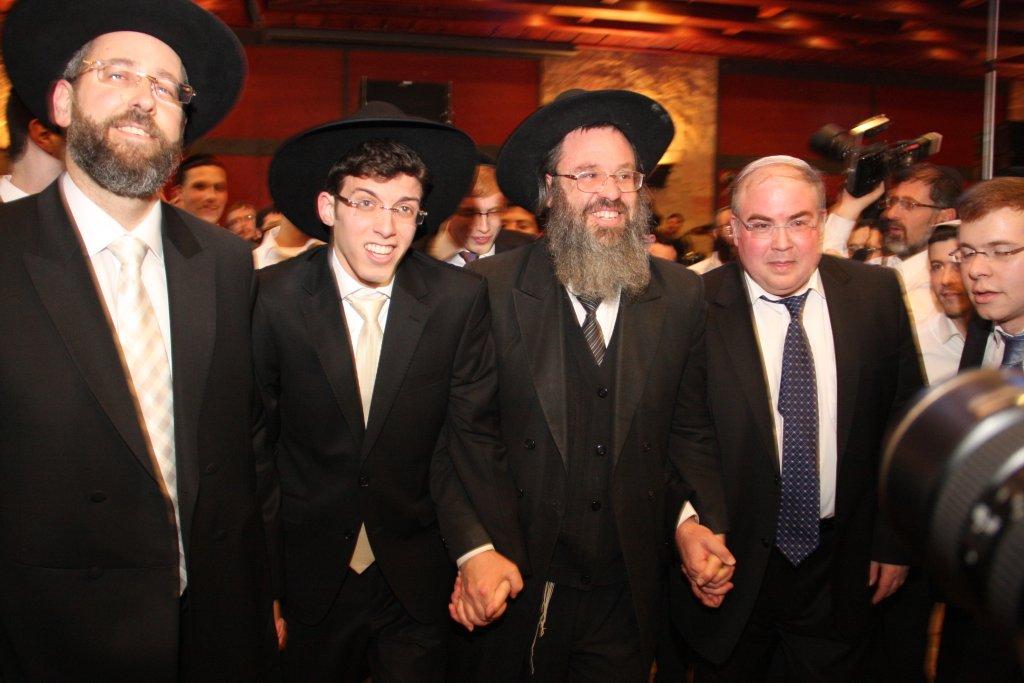 חתונת נכדת הרב ישראל-מאיר לאו: צפו בגלריית ענק