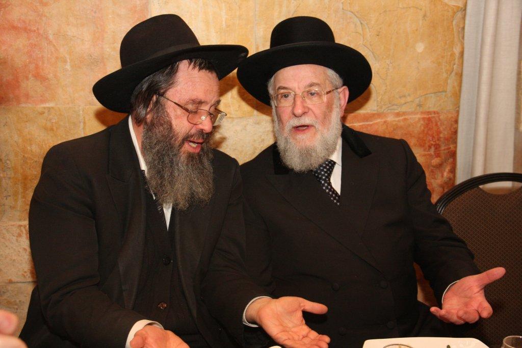 חתונת נכדת הרב ישראל-מאיר לאו: צפו בגלריית ענק