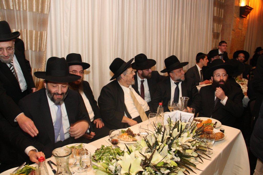 חתונת נכדת הרב ישראל-מאיר לאו: צפו בגלריית ענק