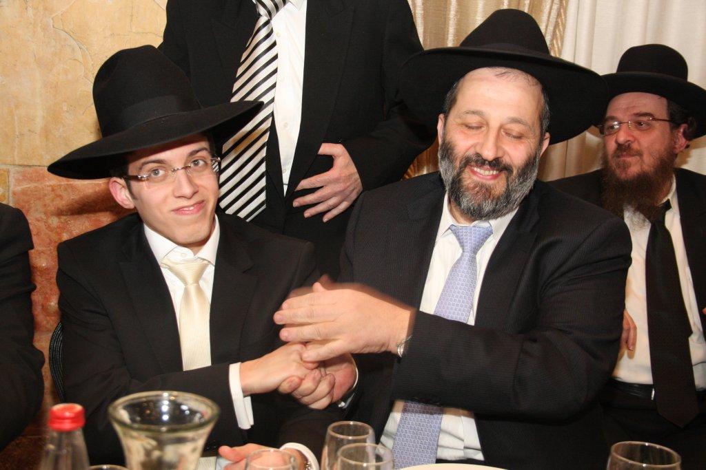 חתונת נכדת הרב ישראל-מאיר לאו: צפו בגלריית ענק