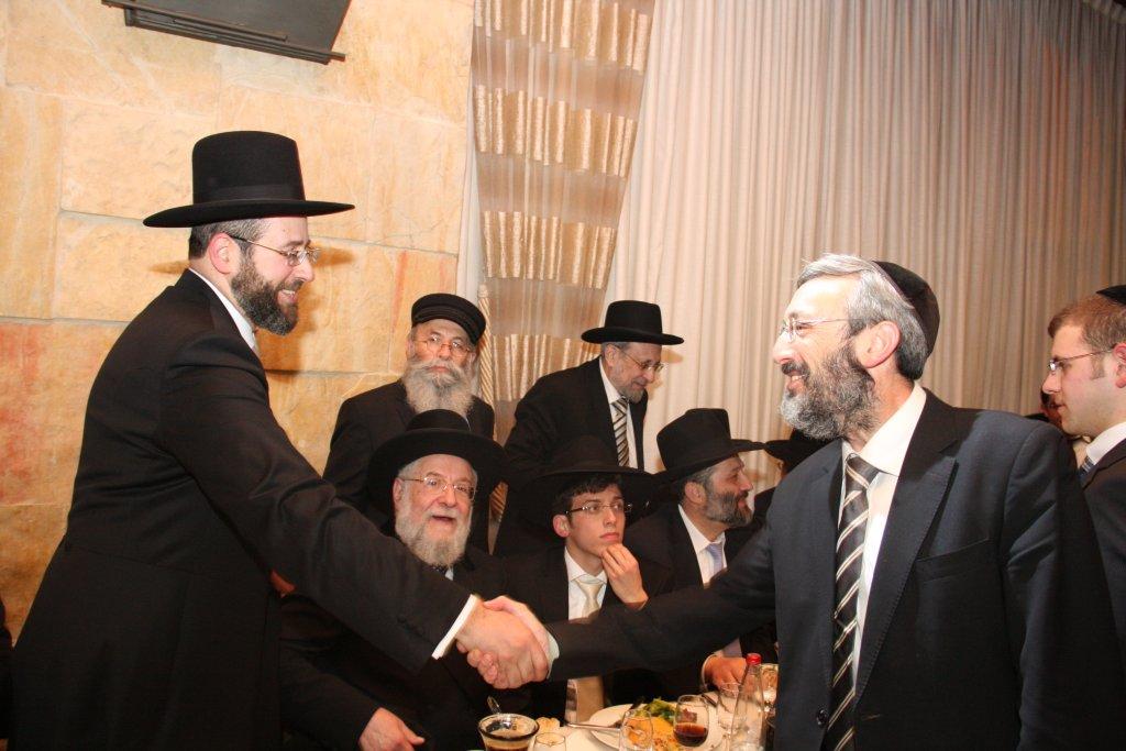 חתונת נכדת הרב ישראל-מאיר לאו: צפו בגלריית ענק