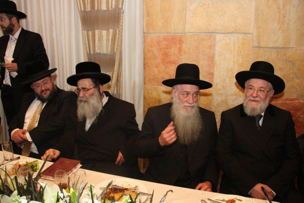 חתונת נכדת הרב ישראל-מאיר לאו: צפו בגלריית ענק