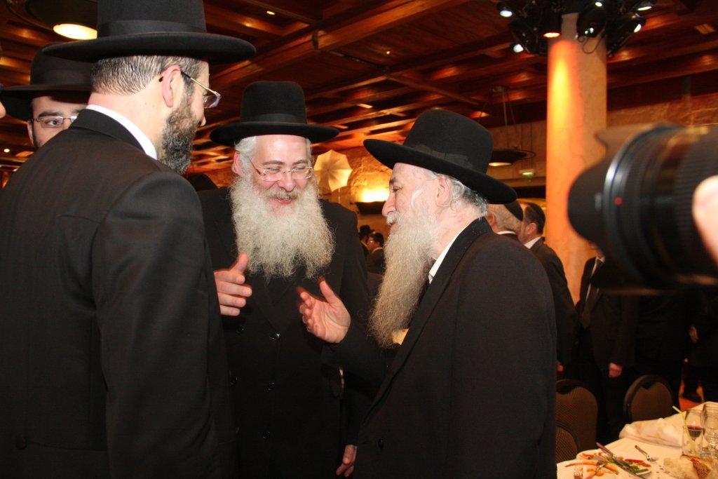 חתונת נכדת הרב ישראל-מאיר לאו: צפו בגלריית ענק