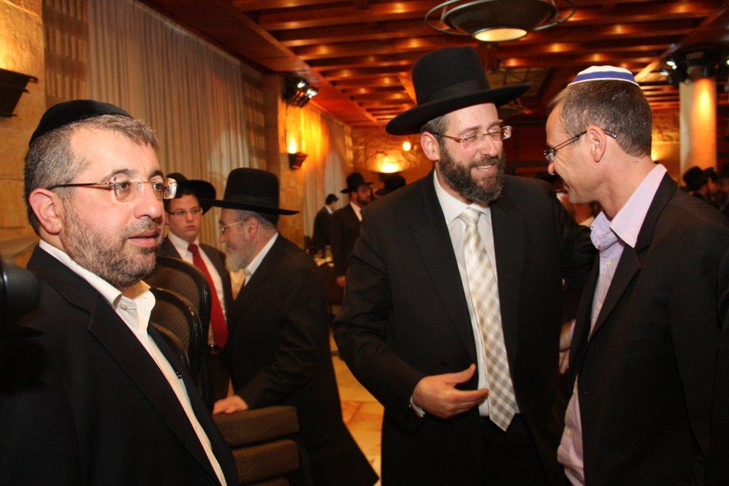 חתונת נכדת הרב ישראל-מאיר לאו: צפו בגלריית ענק