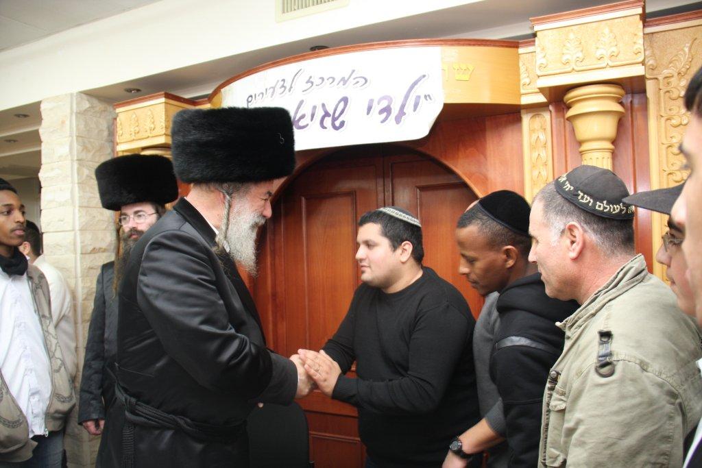 האדמו"ר מאשלג נשא דברי חיזוק באשדוד