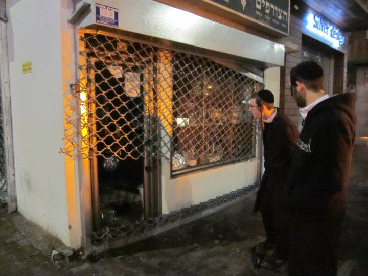 גל פריצות הלילה בבני-ברק; שני חשודים נעצרו