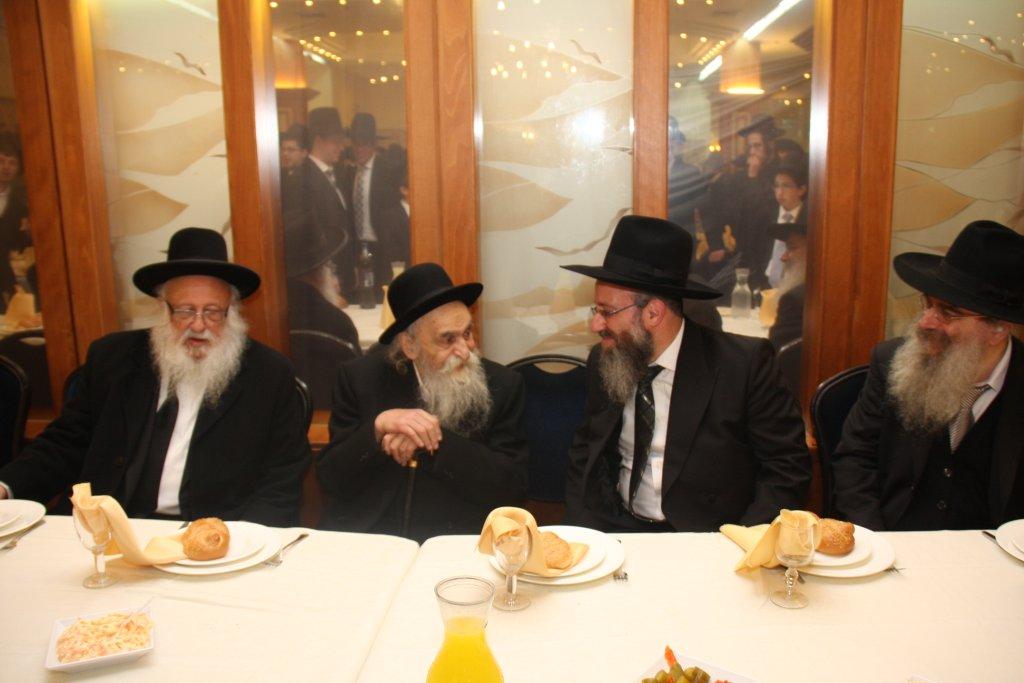 תמונות: חתונת נכדת ראש ישיבת פוניבז'