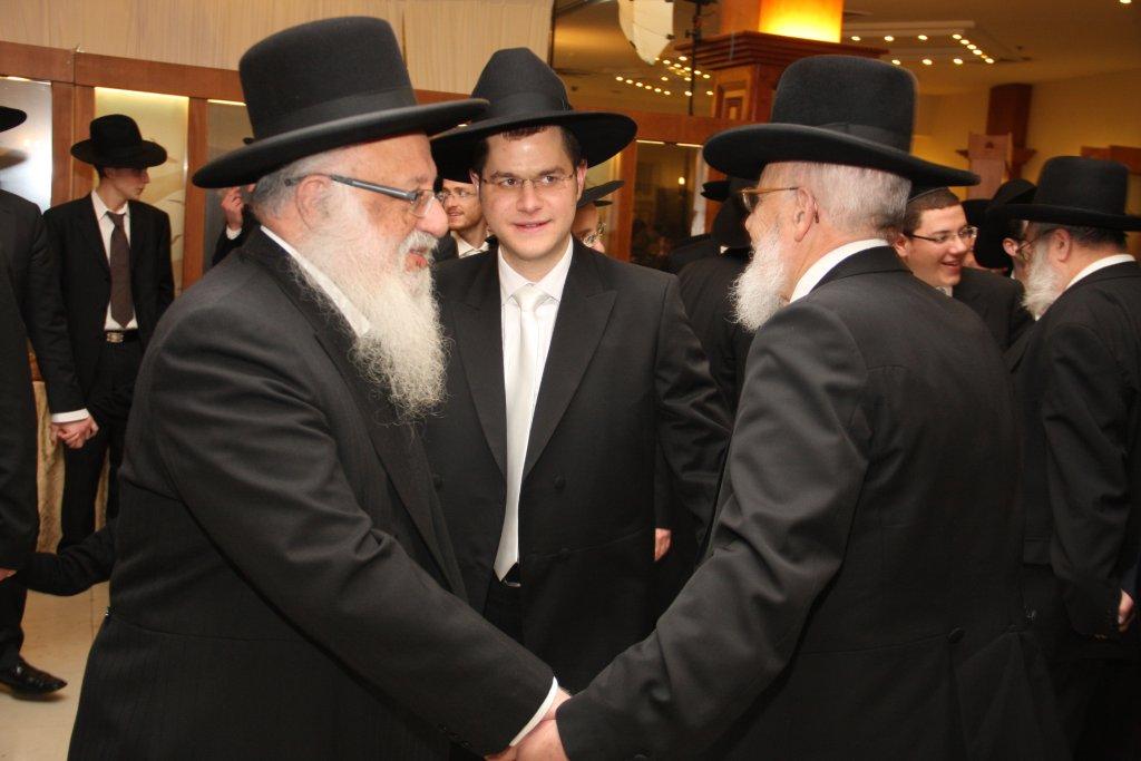 תמונות: חתונת נכדת ראש ישיבת פוניבז'