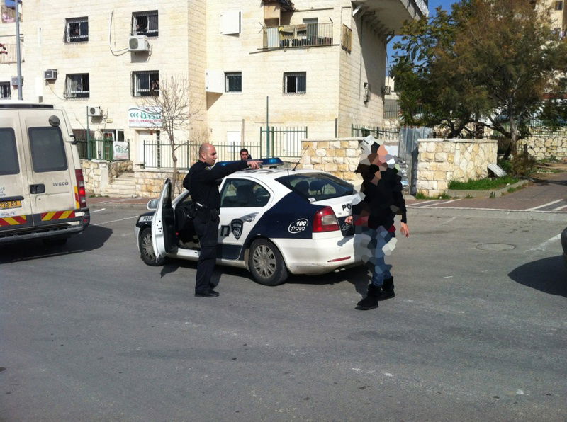 אברכים בבית שמש: חילונית חוללה פרובוקציה בבית-מדרש