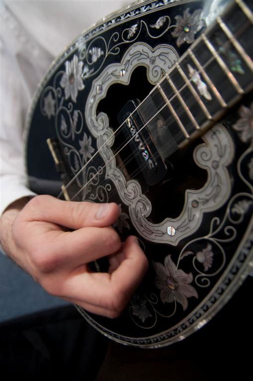 בואו לראות: חפלה עם אבישי אשל