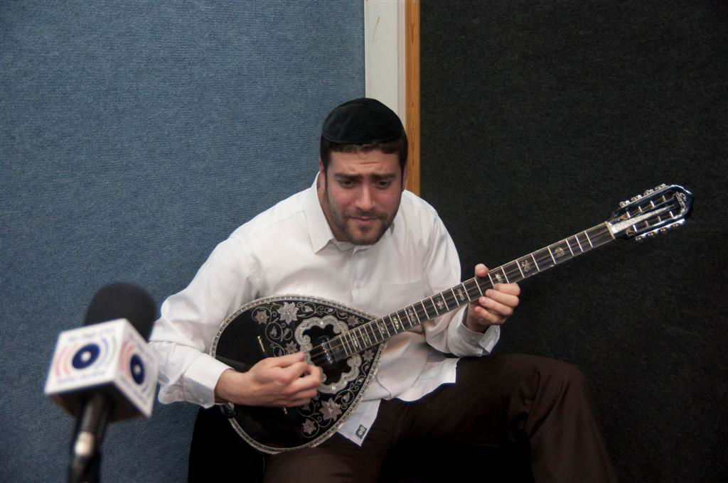 בואו לראות: חפלה עם אבישי אשל