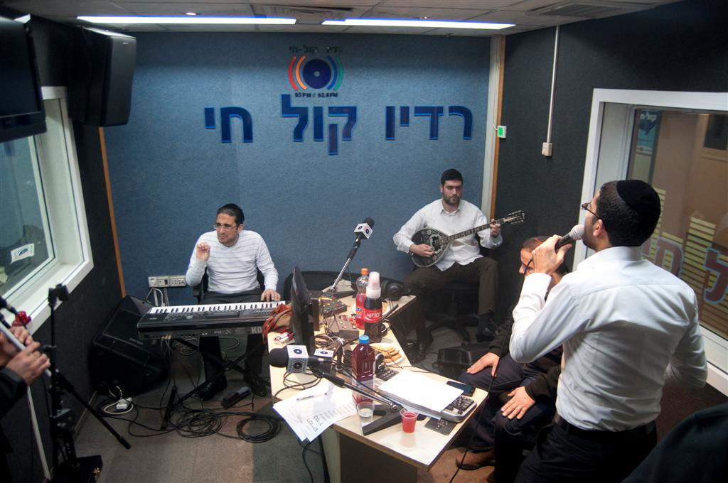 בואו לראות: חפלה עם אבישי אשל