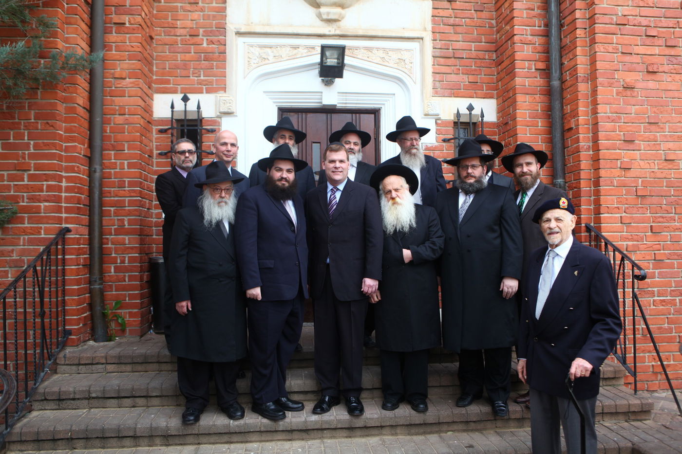 בביקור בכפר-חב"ד: שר החוץ הקנדי חשף את צביעות העולם