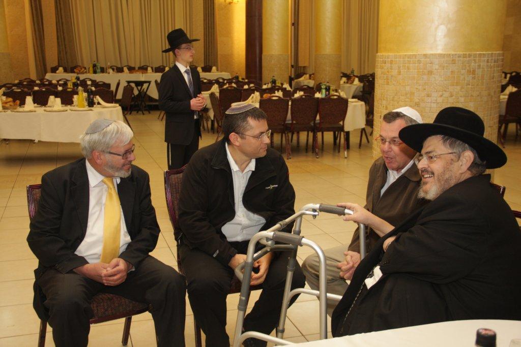 גלריה: חתונת בנו של אורי לופוליאנסקי