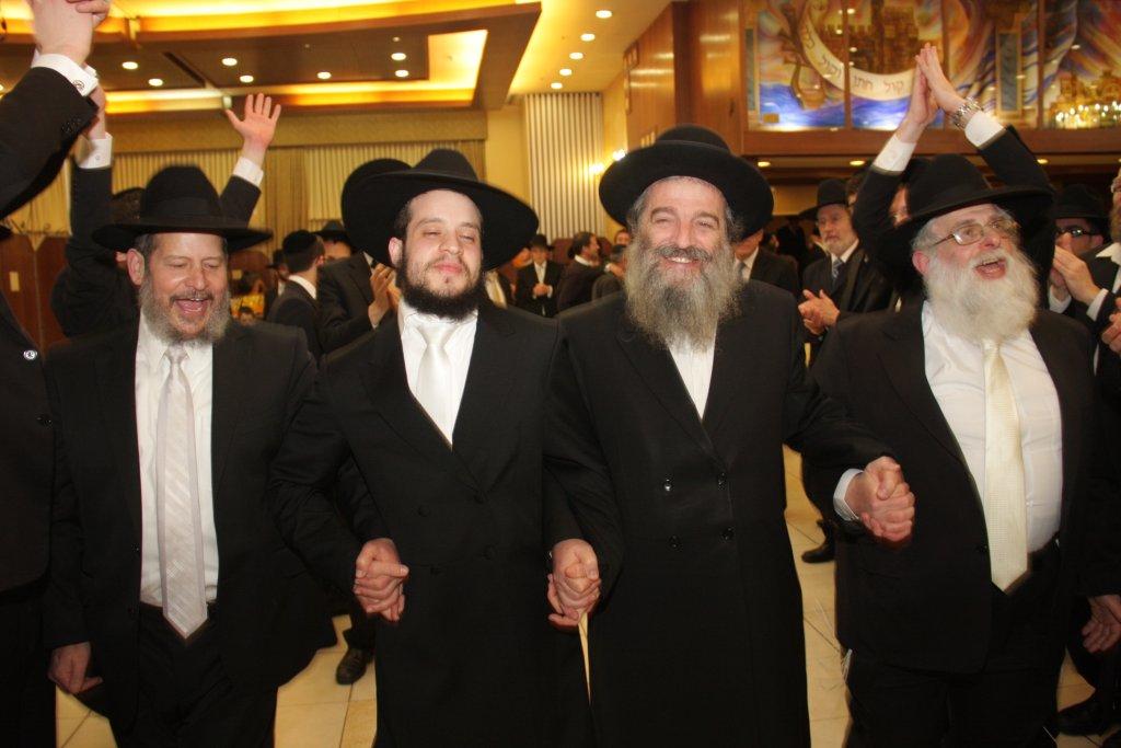 גלריה: חתונת בנו של אורי לופוליאנסקי