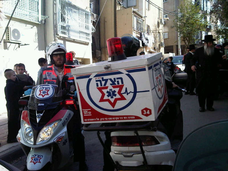 בני-ברק: ילד בן 6 נפגע מרכב הסעות