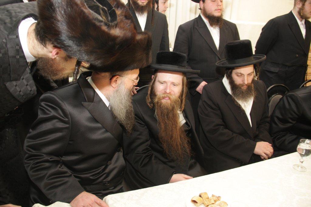 צפו בגלריה: ‏‏שמחת החתונה בחצר לעלוב