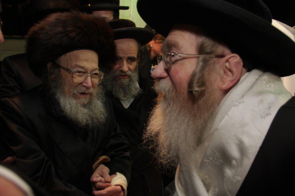 צפו בגלריה: ‏‏שמחת החתונה בחצר לעלוב