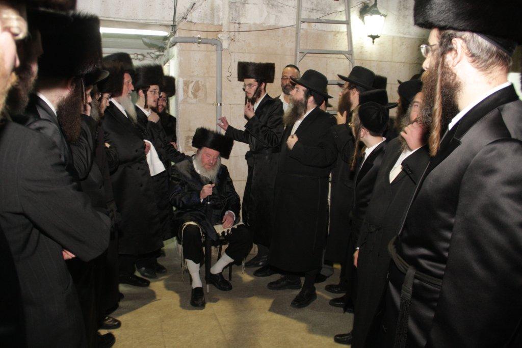 צפו בגלריה: ‏‏שמחת החתונה בחצר לעלוב