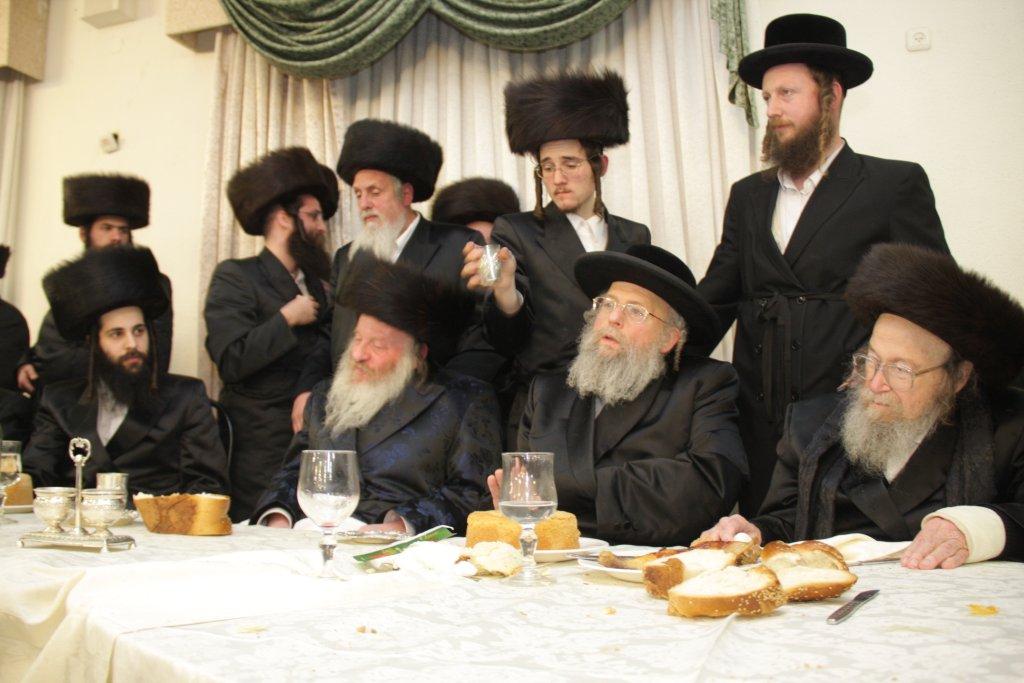 צפו בגלריה: ‏‏שמחת החתונה בחצר לעלוב