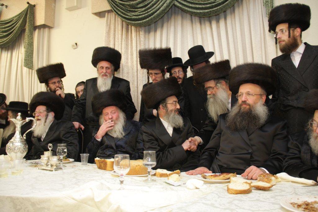 צפו בגלריה: ‏‏שמחת החתונה בחצר לעלוב