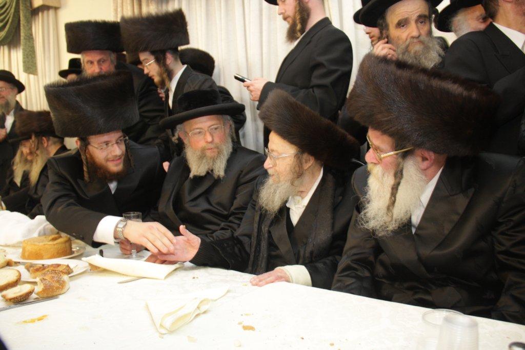 צפו בגלריה: ‏‏שמחת החתונה בחצר לעלוב