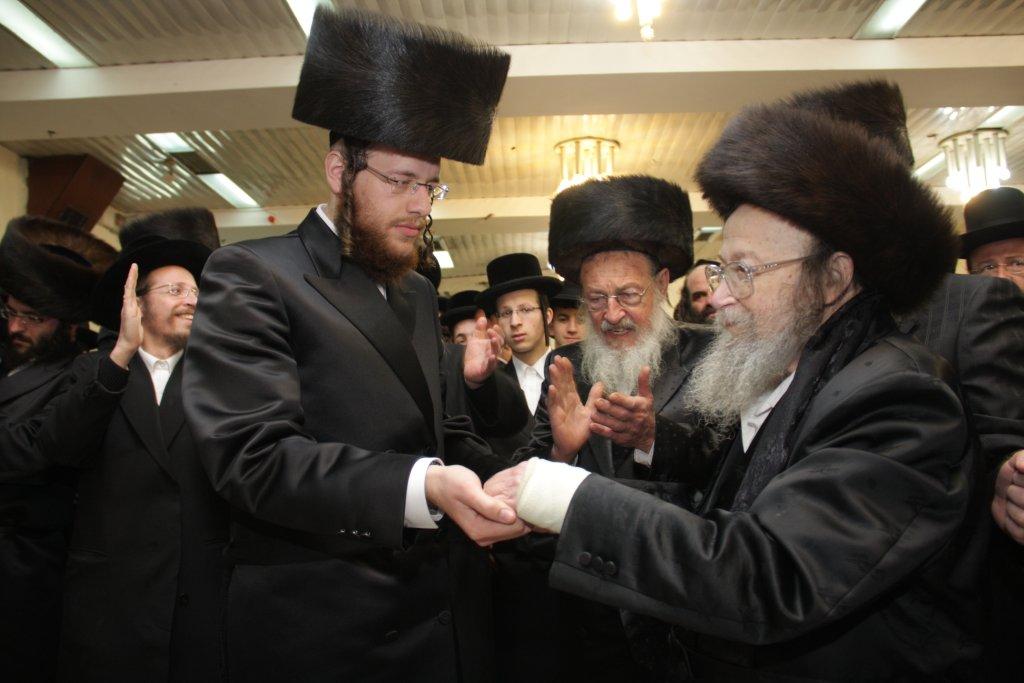 צפו בגלריה: ‏‏שמחת החתונה בחצר לעלוב