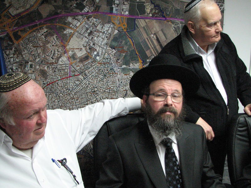 תמונות ניצחון: רבנים חדשים לפתח תקווה