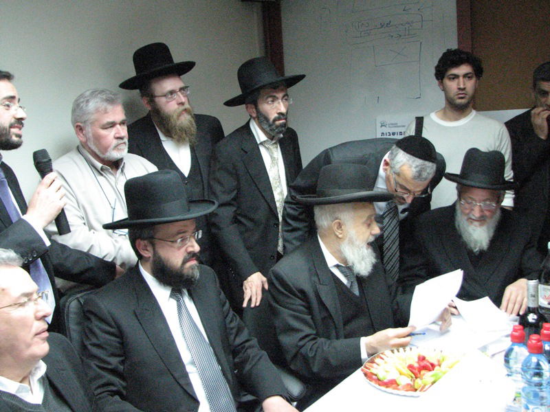 תמונות ניצחון: רבנים חדשים לפתח תקווה