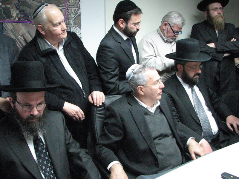 תמונות ניצחון: רבנים חדשים לפתח תקווה