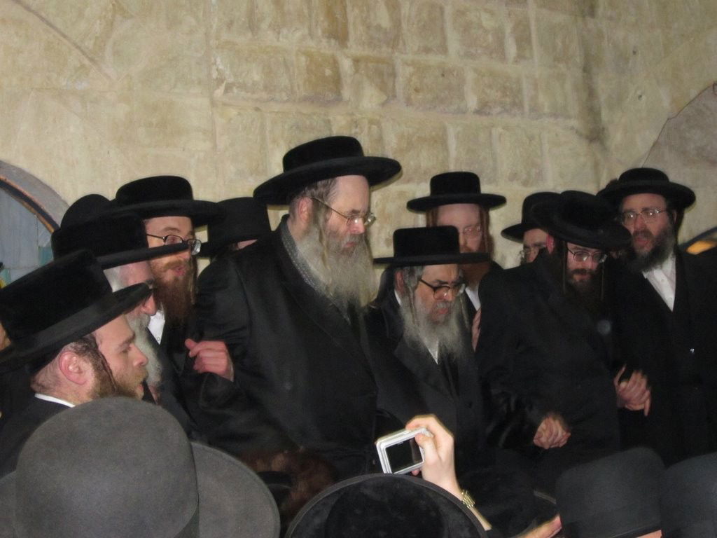 המסע נמשך: האדמו"ר מסאטמר ערך טיש במירון